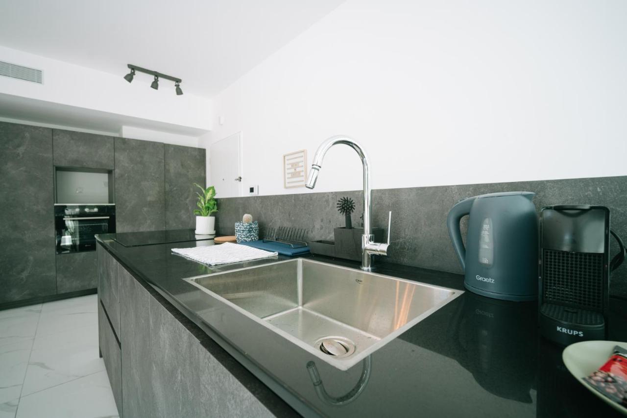 תל אביב Lapin Luxury Apartment By Nimi Group מראה חיצוני תמונה